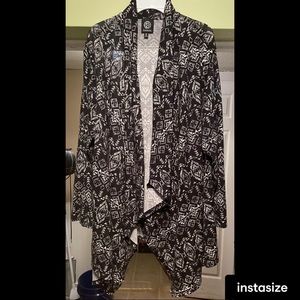 Black & white patterned cardigan